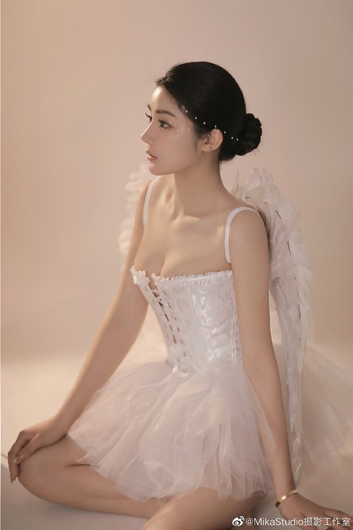 闻香识女人 封面